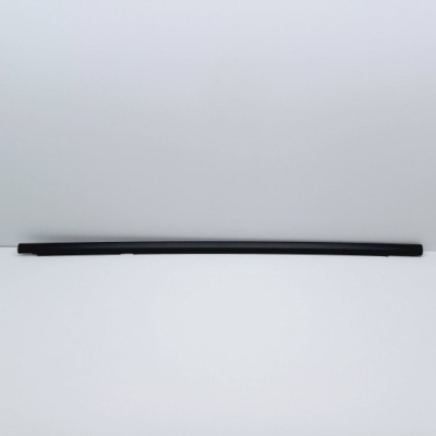 Молдинг ущільнювач лівий задня mazda premacy nr357 фото №1