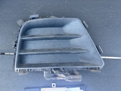 Решётка бампера решётка радиатора правая mazda 5 cr19 рестайлинг  2008-2010 оригинал фото №1