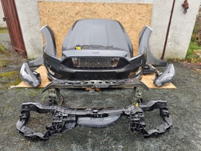 Ford focus mk3 рестайлинг  st line капот бампер фары фото №1