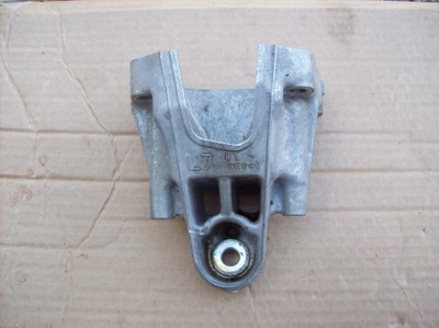 Lexus gs is rc rx nx 200t 8ar 2.0 кронштейн двигуна фото №1