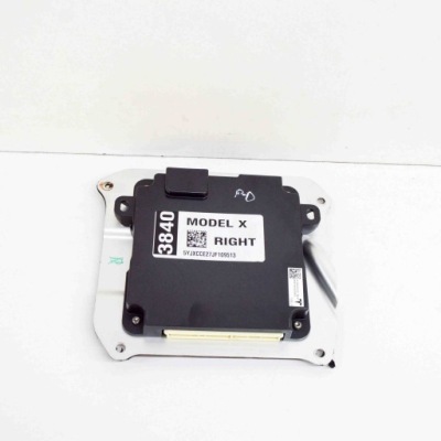Модуль передних правых дверь tesla model x 105018300e 17996334 245kw 2018 фото №1