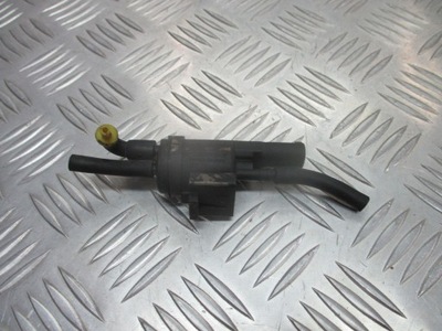 Клапан вакуумa mercedes w203 1.8 0025401497 фото №1