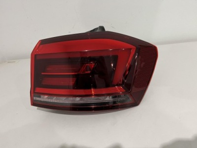 Vw golf sportsvan лампа правый задняя кузовная 510945096t фото №1