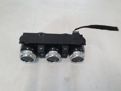 Панель обдув кондиціонера renault clio v 19- фото №1