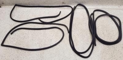 Ущільнювачі двері комплект 4 штуки kia carnival i фото №1