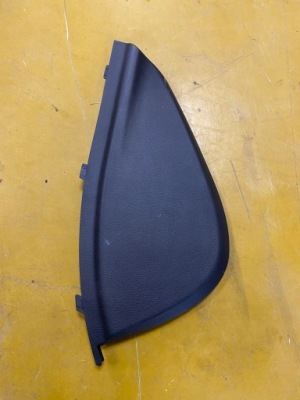 Защита обшивка заглушка панели правая infiniti q50 фото №1