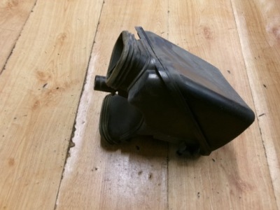 Opel astra iv j резонатор воздуха 1.4 t фото №1