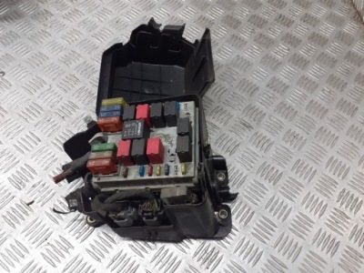 Коробка предохранителей fiat punto ii 1.3 46835603 фото №1