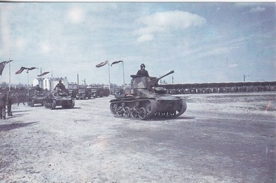 ŁOTWA - RYGA - CZOŁG - CZOŁGI