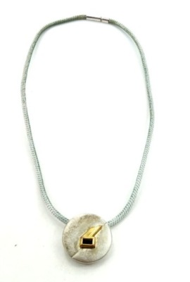 S8 Modny pleciony naszyjnik z wisiorem