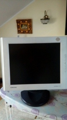 monitor Samsung 17"