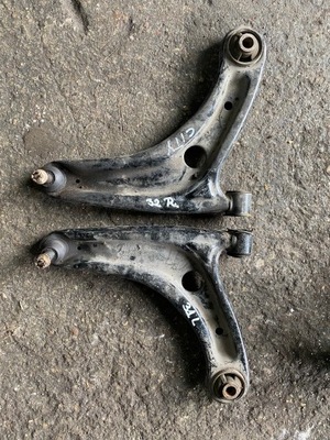 31 honda city важіль передній лівий фото №1