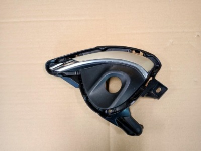 Mazda 2 ліва решітка бампера переднього фото №1