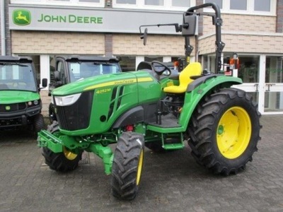 Traktor ciągnik kompaktowy John Deere 4052M