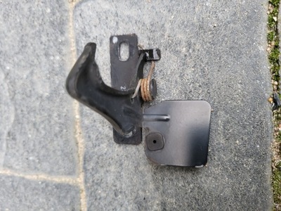 Bmw z4 e85 засувка капот оригінал фото №1