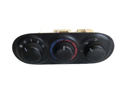 Панель керування обдув mazda mpv фото №1