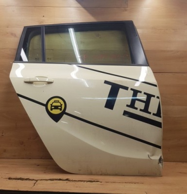 Дверь задняя задние правое opel zafira c lift полный фото №1