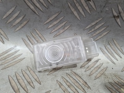 Лампа салона освещение кабины багажника opel astra j 13503059 фото №1