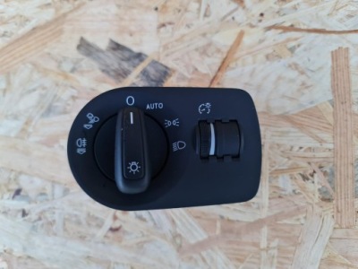 Audi q3 8u перемикач світла 8x1941531am фото №1