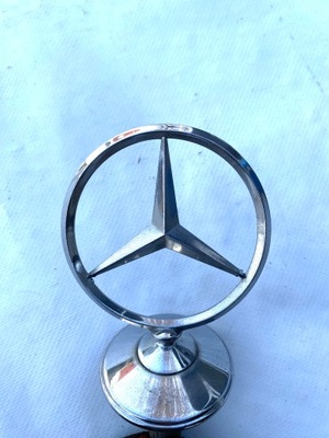 Znaczek emblemat logo na maskę grill Mercedes W116