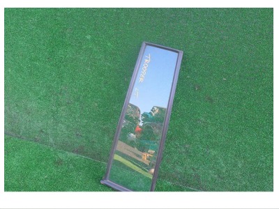 Isuzu trooper monterey 2.6 92r - скло лівий задня фото №1