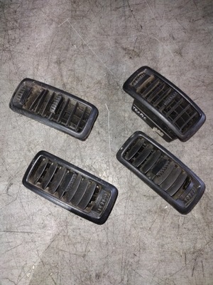 Решітка обдув renault traffic фото №1