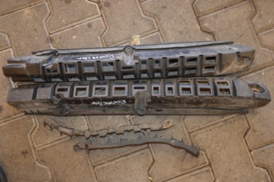 Skoda roomster напрямні бампера задня фото №1