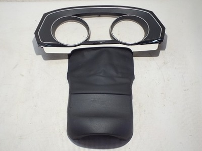 Защита корпус спидометра volkswagen оригинальный номер 3g1858366 фото №1