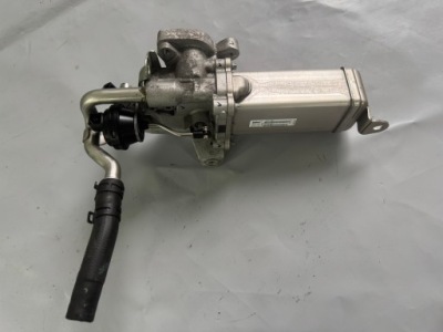 Renault master iii 2.3 dci радиатор выхлопных газов egr 147355889r фото №1