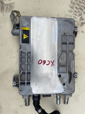 Volvo xc60 ii 2.0t plug-in конвертер зарядки 32427005-aa фото №1