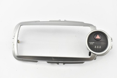 Кнопка аварийных рамка радио 83950-0d050 yaris фото №1