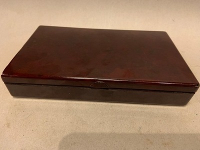 PRZEDWOJENNE PUDEŁKO POLSKI MONOPOL TYTONIOWY BAKELIT