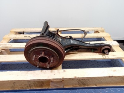 Jeep compass i 2wd поворотный кулак правая задняя барабан фото №1