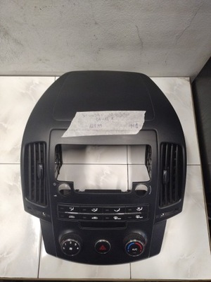 Hyundai i30 10r панель кондиционера рамка радио решётка обдув 97250-2l150 фото №1