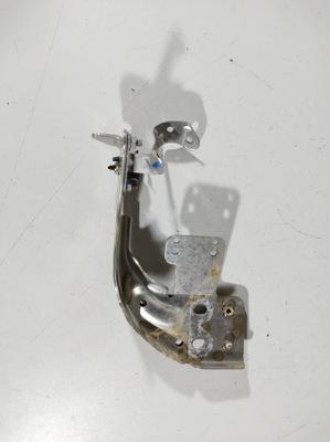 Volvo v60 18r- кронштейн кронштейн катализатора фото №1