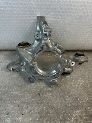 Mercedes s w223 поворотний кулак задній фото №1