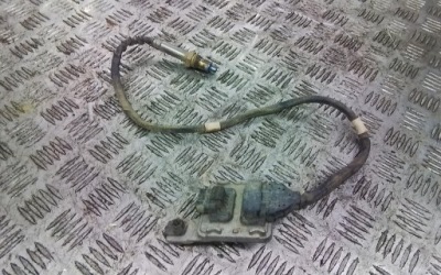 Датчик лямбда-зонд nox vw crafter man 04l907805fb фото №1