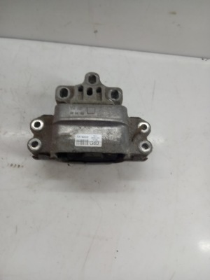 Кронштейн подушка коробки 1k0199555at audi vw seat фото №1