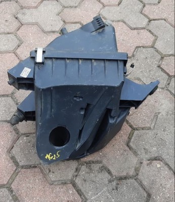 Audi a6 c5 корпус фільтра повітря 4b0133835l фото №1