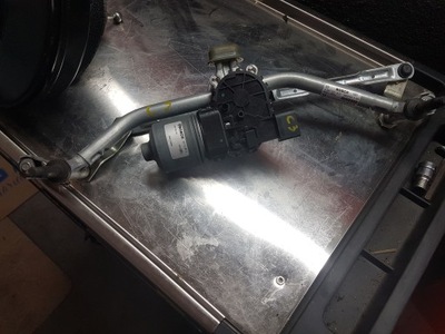 Citroen c3 iii моторчик механизм дворник фото №1