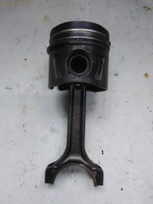 7565 opel corsa d astra h 1.3 cdti поршень шатун фото №1