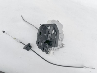 Audi a4 b7 замок дверей перед ліве 8e1837015aa фото №1