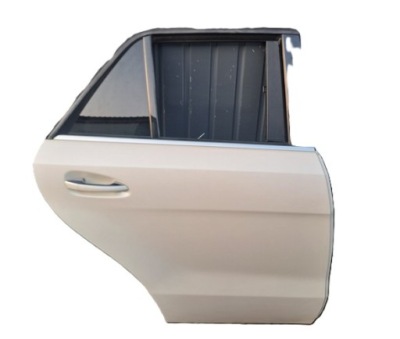 Mercedes ml gle w166 дверей правий задні задні колір оригінал 799 фото №1