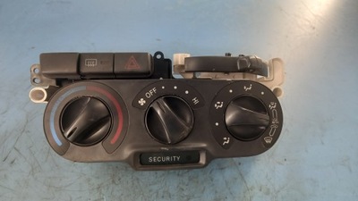 Панель кондиционера toyota yaris 03r фото №1