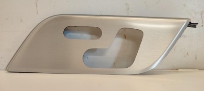 Mercedes w247 молдинг декоративная  дверь правая  перед a2477204002 ktl фото №1