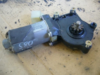 Volvo s80 i 98- моторчик скло лівий перед передній фото №1