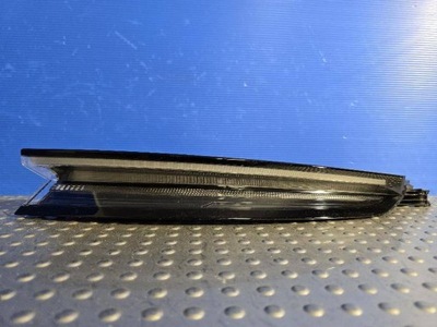 Porsche taycan 9j1945096a лампа задняя задняя правая фото №1