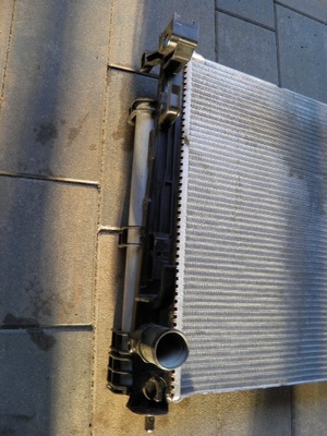 Комплект радиатор dacia renault 921005fa0a 214107347r фото №1