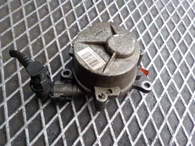 Opel vivaro 2.0 cdti насос вакуум фото №1