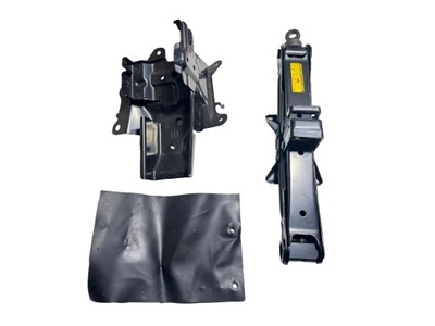 Lexus is 300h 300 домкрат кронштейн салон багажника захист фото №1